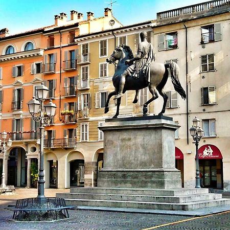 Appartamento La Paleologa Casale Monferrato Bagian luar foto